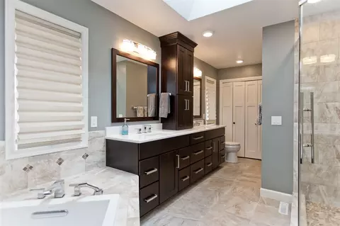 4530 Doe Run Dr, Cedar Rapids, IA 52411 photo 12