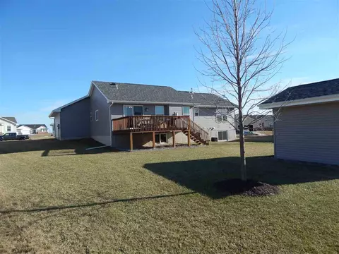 2045 Hillside Dr, Ely, IA 52227 photo 2