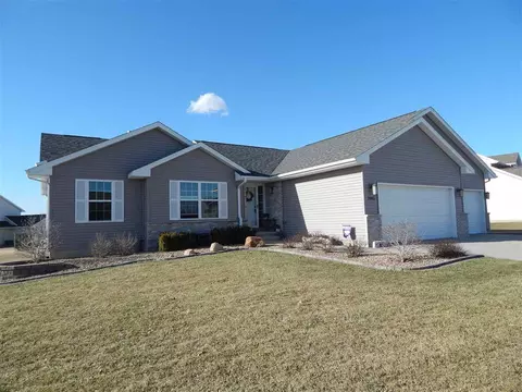 2045 Hillside Dr, Ely, IA 52227 photo 1