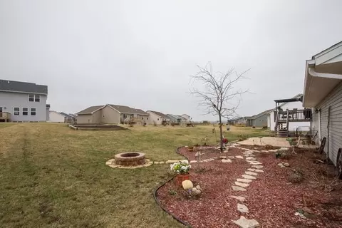 2140 Hillside Dr, Ely, IA 52227 photo 2