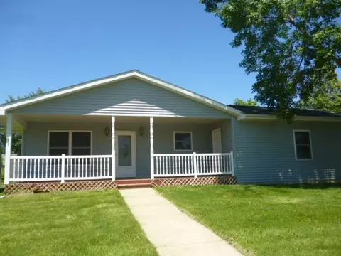 210 E 1st St, Tipton, IA 52772 photo 1
