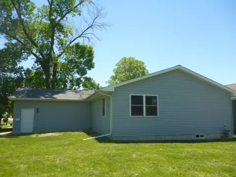 210 E 1st St, Tipton, IA 52772 photo 4