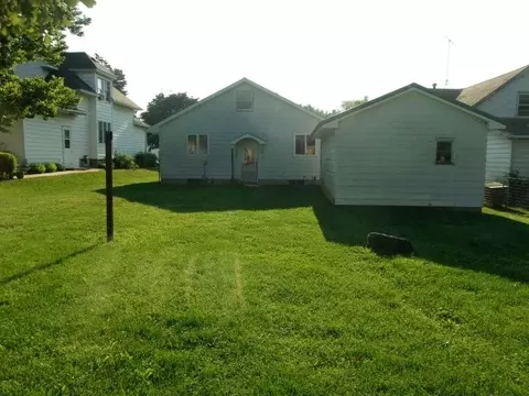 312 Willow St, Bennett, IA 52721 photo 4