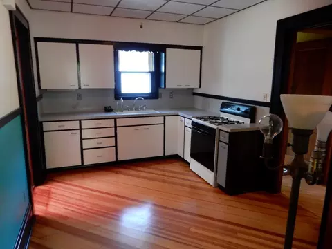 111 E 3rd St, Riverside, IA 52327 photo 18
