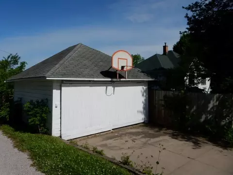 111 E 3rd St, Riverside, IA 52327 photo 25
