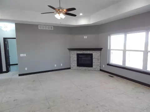 2065 Fieldcrest Ln, Ely, IA 52227 photo 8