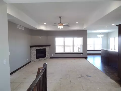 2065 Fieldcrest Ln, Ely, IA 52227 photo 10