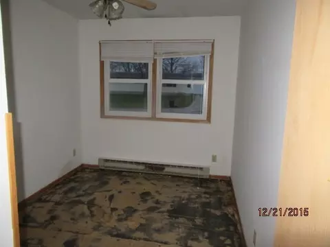 100 S Ely St, Walker, IA 52352 photo 10