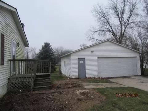 100 S Ely St, Walker, IA 52352 photo 2