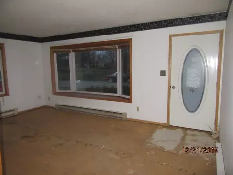 100 S Ely St, Walker, IA 52352 photo 6