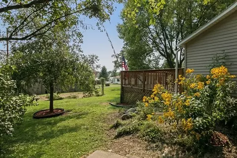 160 E 3rd St, Riverside, IA 52327 photo 3