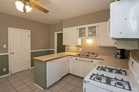 160 E 3rd St, Riverside, IA 52327 photo 16