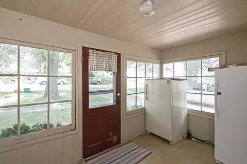160 E 3rd St, Riverside, IA 52327 photo 13