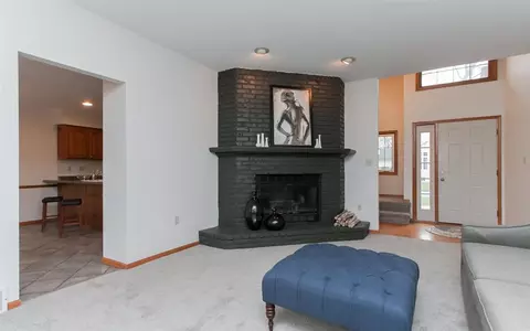 3227 Riverpointe Cir NE, Cedar Rapids, IA 52411 photo 4