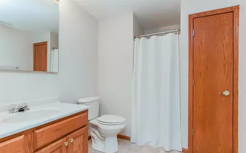 3227 Riverpointe Cir NE, Cedar Rapids, IA 52411 photo 21