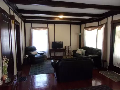 404 E 4th St, Tipton, IA 52772 photo 8
