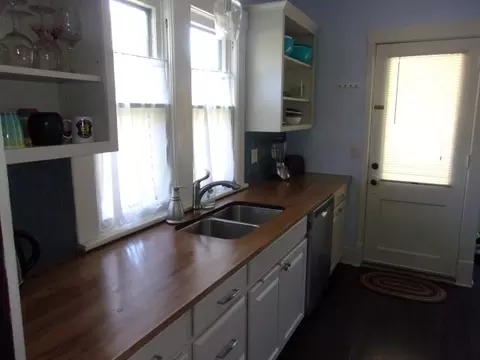 404 E 4th St, Tipton, IA 52772 photo 13