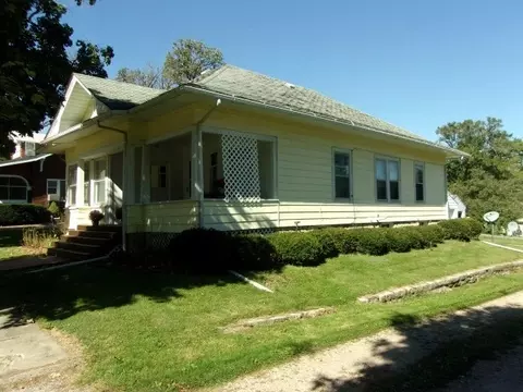 404 E 4th St, Tipton, IA 52772 photo 6