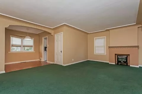 2420 E Ave NE, Cedar Rapids, IA 52402 photo 12