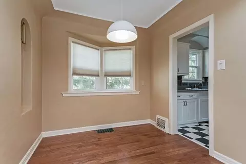 2420 E Ave NE, Cedar Rapids, IA 52402 photo 7