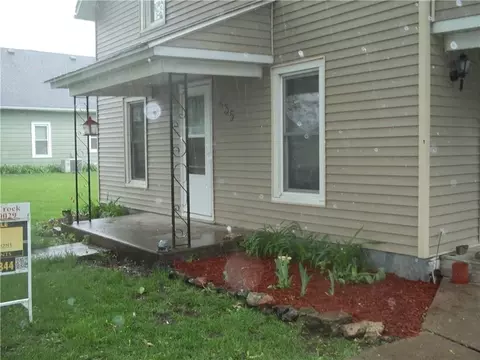 435 Willow St, Bennett, IA 52721 photo 2