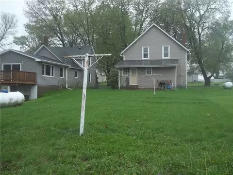 435 Willow St, Bennett, IA 52721 photo 4