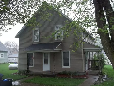 435 Willow St, Bennett, IA 52721 photo 1
