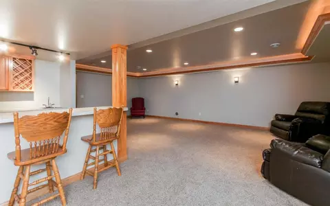 2830 Twinleaf Rd, Robins, IA 52328 photo 16