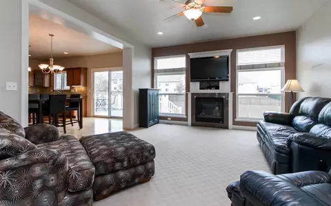 2830 Twinleaf Rd, Robins, IA 52328 photo 4
