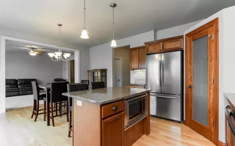 2830 Twinleaf Rd, Robins, IA 52328 photo 9