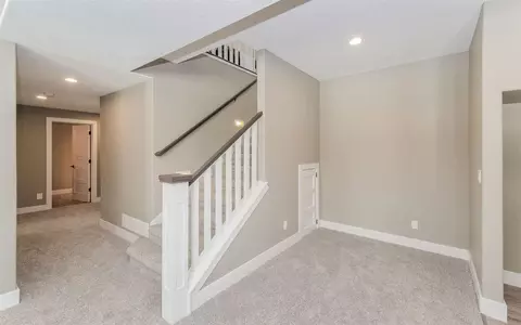 6402 NE Michael Dr, Cedar Rapids, IA 52411 photo 17