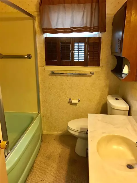 4722 E Avenue NE, Cedar Rapids, IA 52402 photo 14