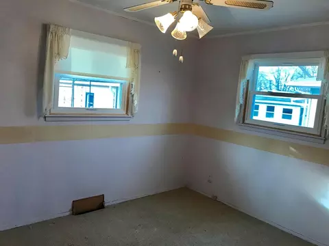 4722 E Avenue NE, Cedar Rapids, IA 52402 photo 13