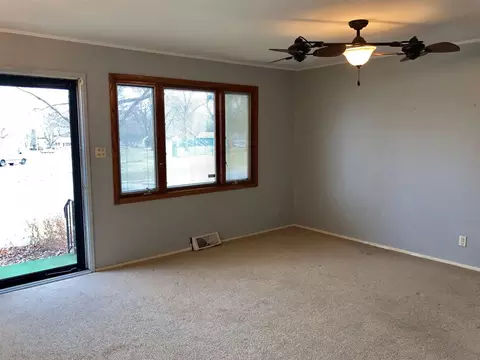 4722 E Avenue NE, Cedar Rapids, IA 52402 photo 8
