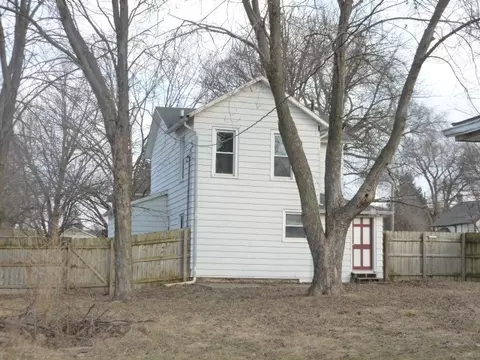 110 E 6th St, Wilton, IA 52778 photo 4