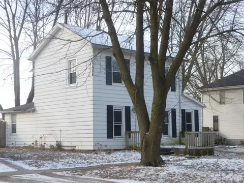 110 E 6th St, Wilton, IA 52778 photo 3