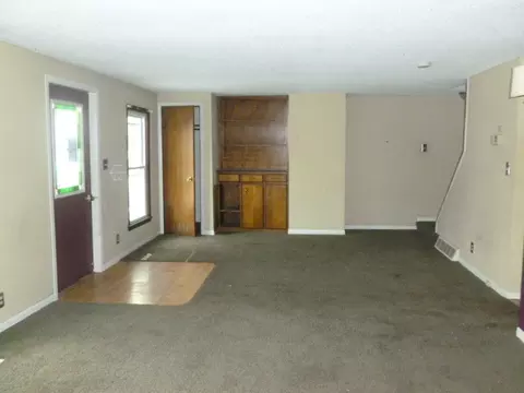 110 E 6th St, Wilton, IA 52778 photo 6