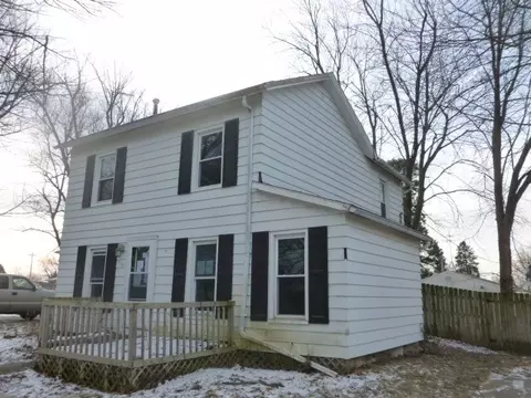 110 E 6th St, Wilton, IA 52778 photo 2