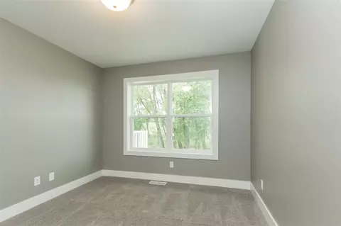 6318 Michael Dr NE, Cedar Rapids, IA 52411 photo 25