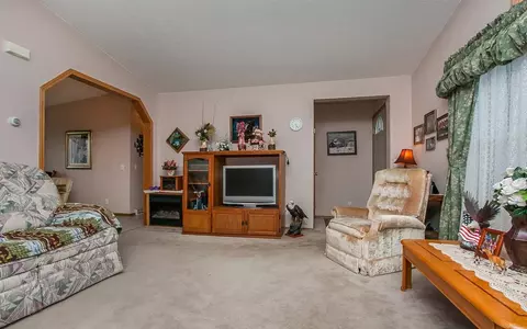 6708 32nd Ave, Shellsburg, IA 52332 photo 3