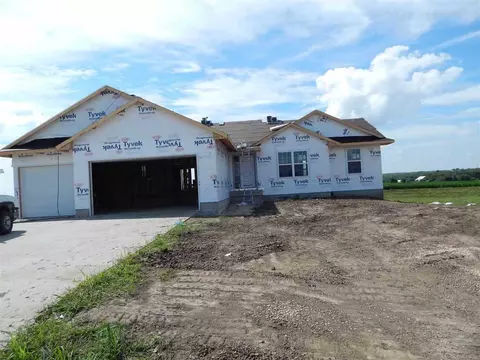 3085 Ridgeview Dr, Ely, IA 52227 photo 1