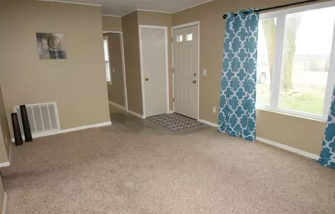 11900 Walnut St, Cedar Rapids, IA 52404 photo 5