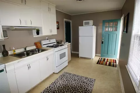 11900 Walnut St, Cedar Rapids, IA 52404 photo 4