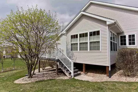 4025 N Willowbend Rd NE, Cedar Rapids, IA 52411 photo 42