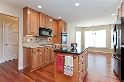 4025 N Willowbend Rd NE, Cedar Rapids, IA 52411 photo 18