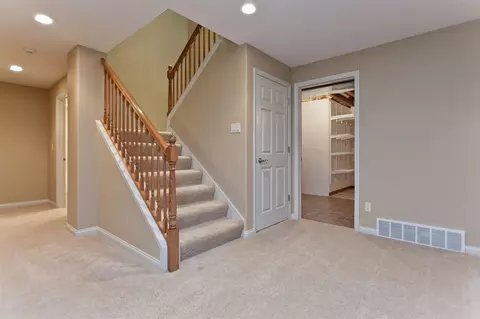 4025 N Willowbend Rd NE, Cedar Rapids, IA 52411 photo 31
