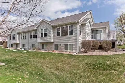 4025 N Willowbend Rd NE, Cedar Rapids, IA 52411 photo 44