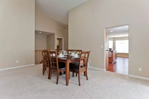 4025 N Willowbend Rd NE, Cedar Rapids, IA 52411 photo 6