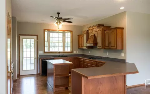 4250 Plumberry Rd, Ely, IA 52227 photo 7