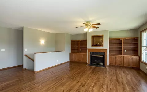 4250 Plumberry Rd, Ely, IA 52227 photo 4
